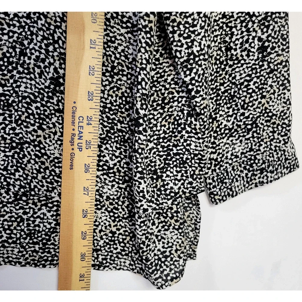Chicos Shirt Womens XL Black White Animal Print Button Front Long Sleeve Top Mod - Picture 9 of 15